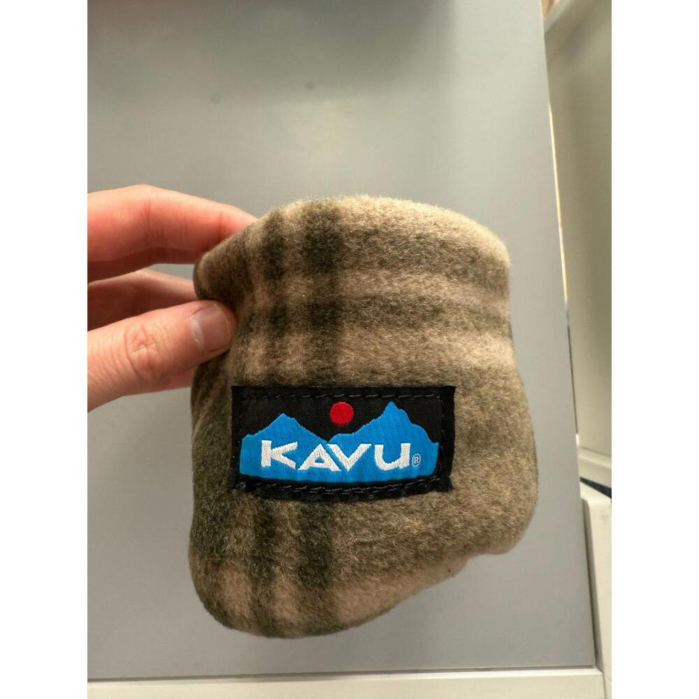 Kavu drink glove 
Retails for $30 - Picture 3 of 5